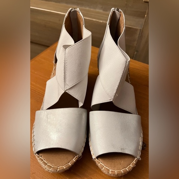 Gentle Souls Women's Cream Wedge Sandals - Picture 2 of 5